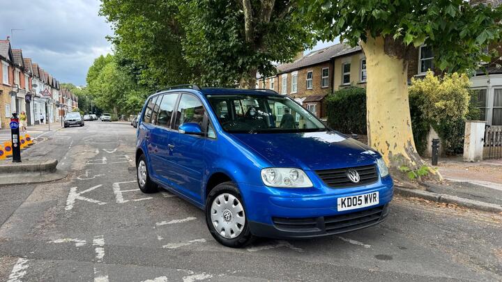 Cheap Volkswagen Touran - 1.6 S 5dr (7 Seats) - CHEAP 7 SEATER+DRIVES WELL for sale in Hanwell, Greater London