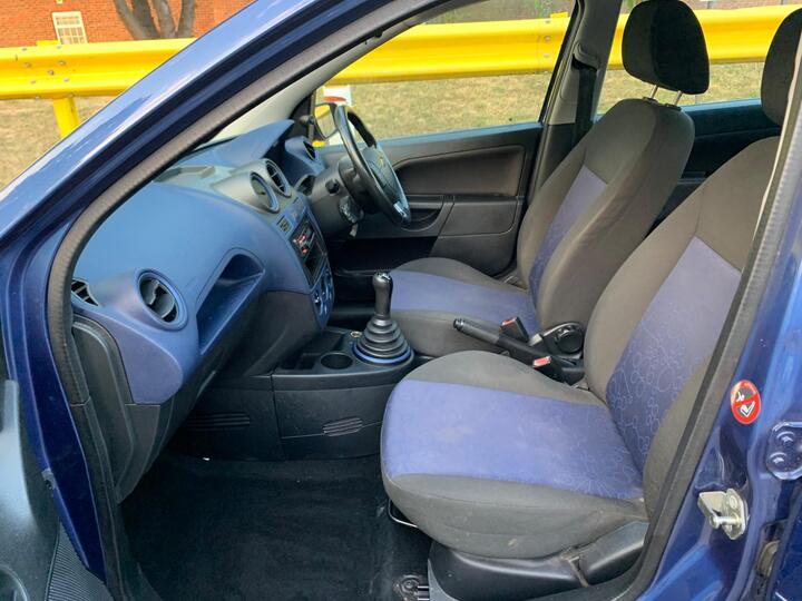 Ford Fiesta - 1.25 Zetec Blue Edition 5dr - Image 28