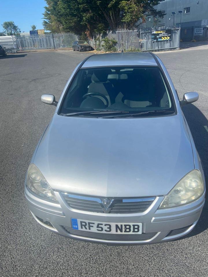 Vauxhall Corsa - 1.4i 16v Design 3dr (a/c) - Automatic 89K Mileage 2 keys - Image 8