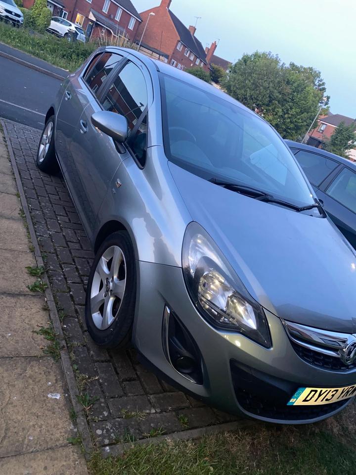 Vauxhall Corsa - 1.2 16V SXi Euro 5 5dr (A/C) - Good little car- quick sale! - Image 3