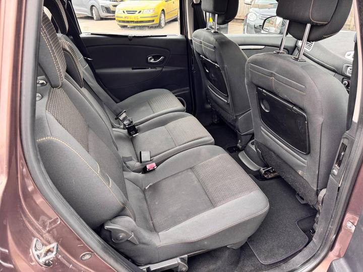 Renault Grand Scenic - 1.5 dCi Dynamique TomTom Euro 5 5dr - 7 SEATS+SERVICE HISTORY - Image 13