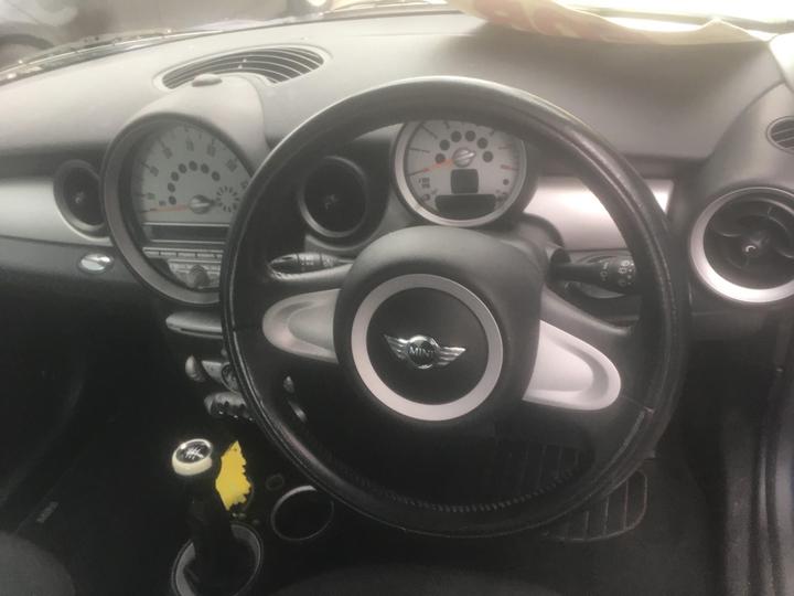 MINI Hatch - 1.4 One Euro 4 3dr - may 2026 mot service history - Image 17