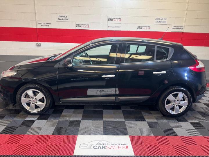 Renault Megane - 1.6 16V Dynamique TomTom Euro 5 5dr - Trade in to clear - Image 21