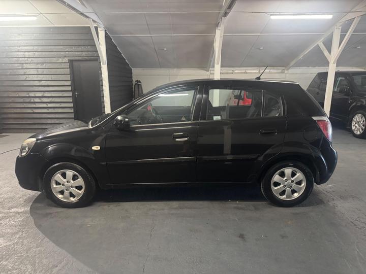 Kia Rio - 1.4 Domino 5dr - ULEZ + PART EX GOLD. - Image 17