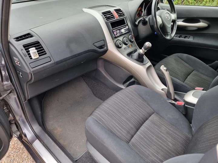 Toyota Auris - 2.0 D-4D TR 5dr - + PLEASE READ ADVERT IN FULL + - Image 18
