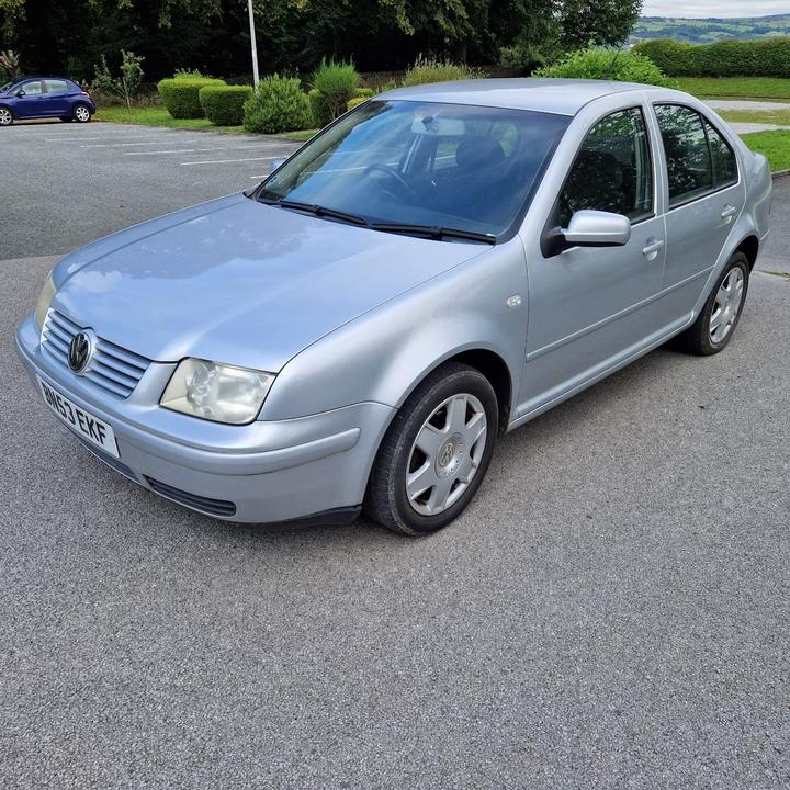 Cheap Volkswagen Bora - 1.6 SE 4dr - LOW MILEAGE PART EX TO CLEAR. for sale in Stockport, Greater Manchester