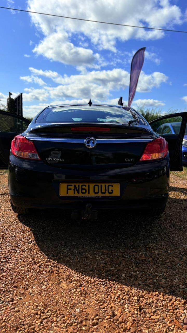 Vauxhall Insignia - 2.0 CDTi ecoFLEX SRi Nav Euro 5 (s/s) 5dr - delivery - warranty - Image 12