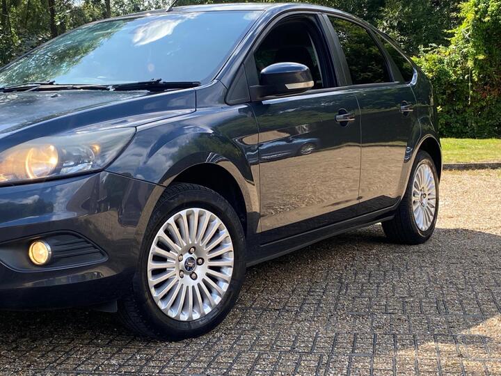 Ford Focus - 1.8 Titanium 5dr - TITANIUM SPEC/ULEZ/MANUAL - Image 29