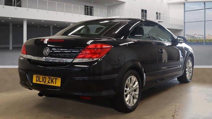 Vauxhall Astra - 1.8i 16v Sport Twin Top 2dr - 2 KEYS + SERVICE HISTORY - Image 7