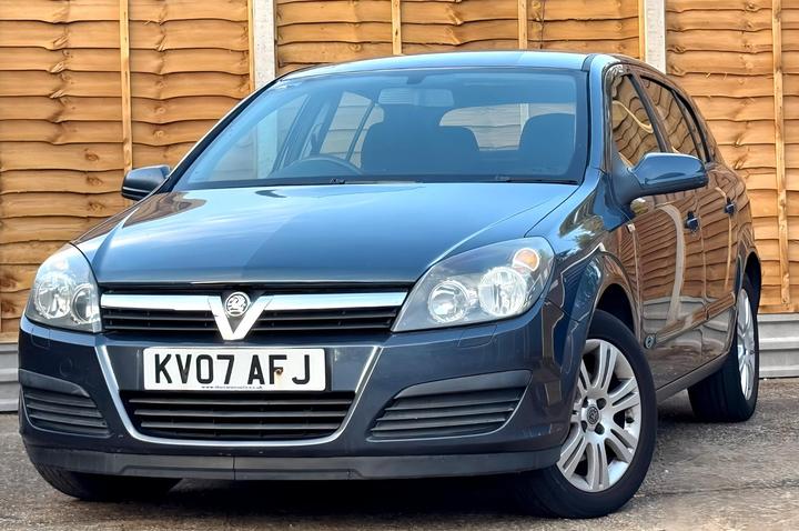 Vauxhall Astra - 1.6i 16v Active 5dr - immaculate car - Image 18