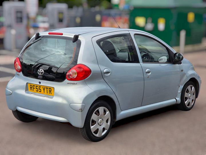 Toyota AYGO - 1.0 VVT-i + MultiMode Euro 4 5dr - 1 YEAR M.O.T/ULEZ COMPLAINT - Image 8