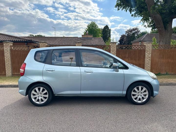 Honda Jazz - 1.4 i-DSI SE 5dr - 12 MONTHS MOT - FULL SERVICE H - Image 4