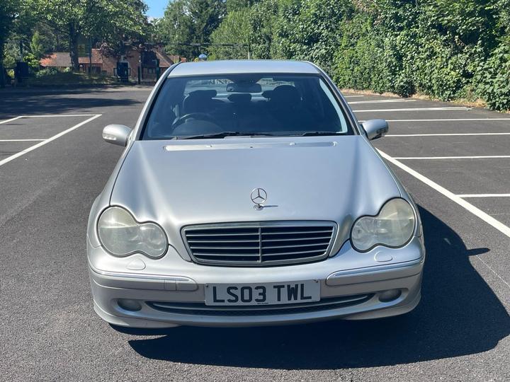Mercedes-Benz C Class - 1.8 C200 Kompressor Avantgarde SE 4dr - One Owner From New - Image 2