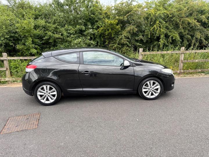 Renault Megane - 1.6 16V I-Music Euro 5 3dr - ⭐️NEW MOT- GREAT SPEC - Image 6