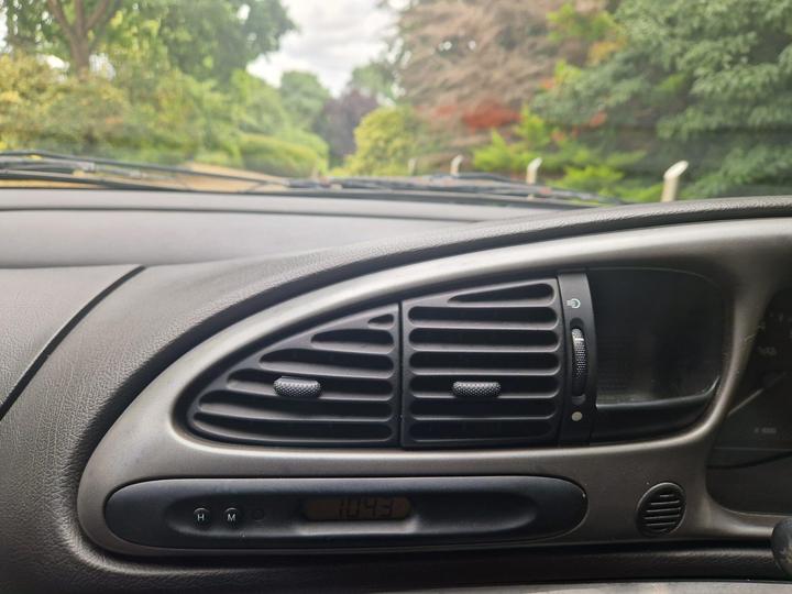 Ford Mondeo - 2.5 V6 ST-24 5dr (sun roof, a/c) - New in stock and ready to go - Image 26