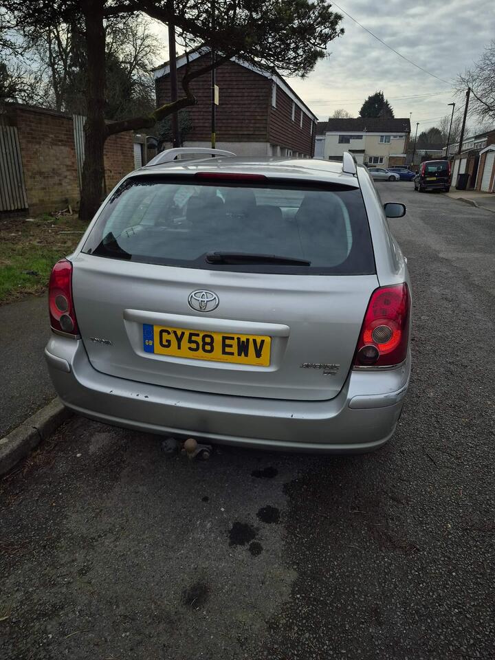 Toyota Avensis - 1.8 VVT-i TR 5dr - Image 4