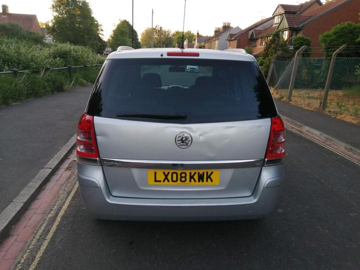 Vauxhall Zafira - 1.8 16V Design Euro 4 5dr - ULEZ/DESIGN SPEC - Image 4