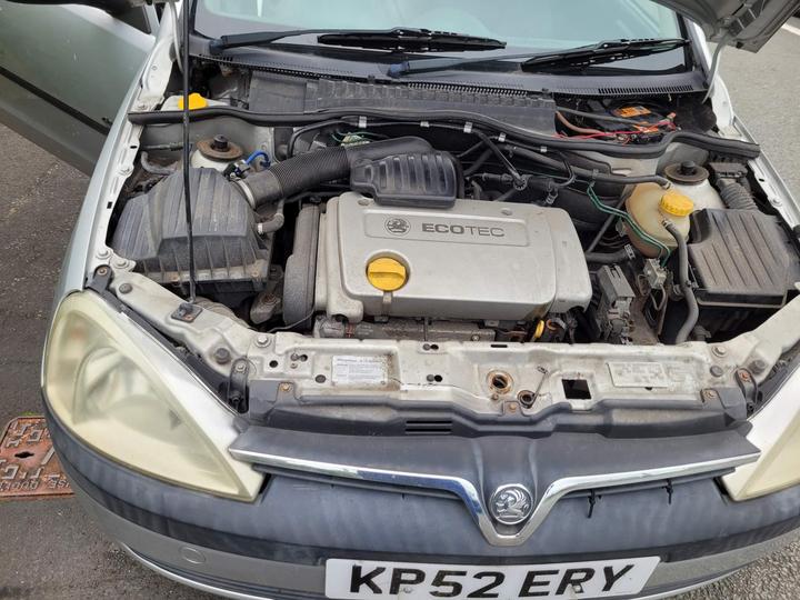 Vauxhall Corsa - 1.4i 16v Comfort 5dr - Automatic, failed MOT - see pi - Image 9