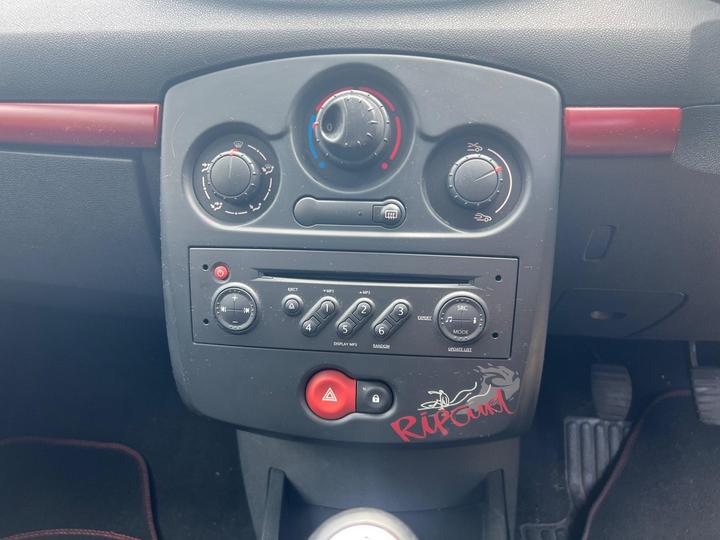 Renault Clio - 1.2 16v Rip Curl 3dr - 12 Months MOT * 2 Keys - Image 15