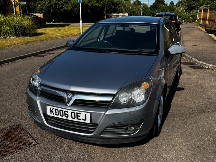 Cheap Vauxhall Astra - 1.6i 16v SXi 5dr for sale in Bedford, Bedfordshire