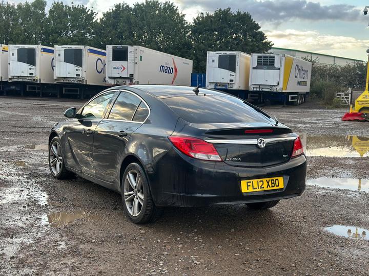 Vauxhall Insignia - 2.0 CDTi Exclusiv Auto Euro 5 5dr - DRIVES MINT+9 MONTHS MOT - Image 5