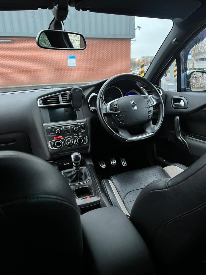 Citroen DS4 - 1.6 THP DSport Hatchback 5dr Petrol Manual Euro 5 (200 ps) - Image 4