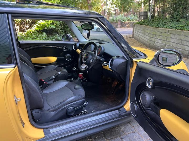 MINI Hatch - 1.6 Cooper Euro 4 3dr - Image 14