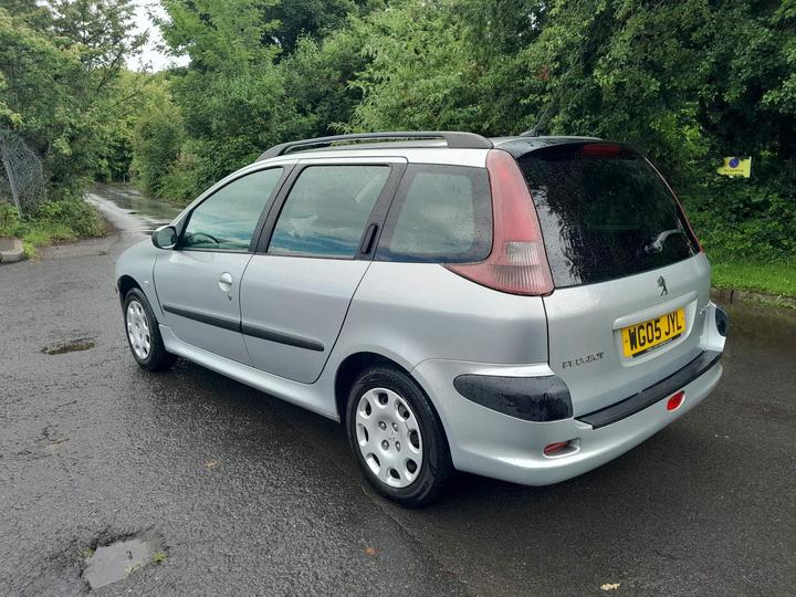 Peugeot 206 SW - 1.4 HDi S 5dr (a/c) - bodywork is exeptional,,, - Image 2