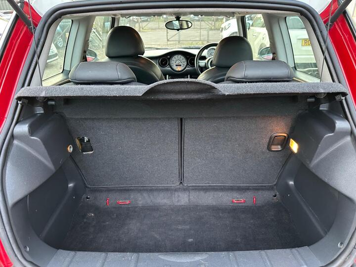 MINI Hatch - 1.6 Cooper Euro 4 3dr - Alloys,A/C,Low Mileage,Tax&Ins - Image 41
