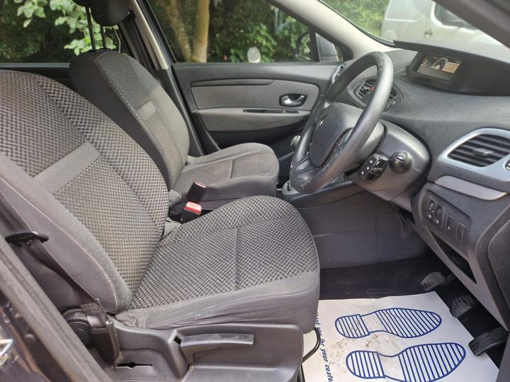 Renault Grand Scenic - 1.5 dCi Expression Euro 5 5dr - New in stock and ready to go - Image 13