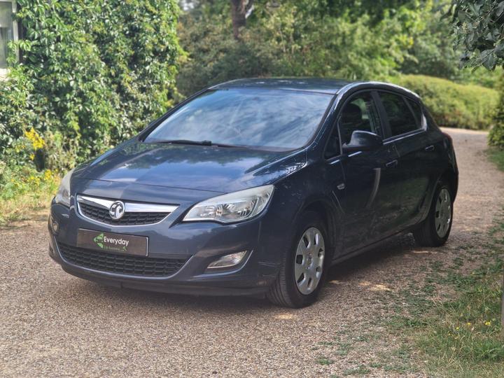 Vauxhall Astra - 1.4 16v Exclusiv Euro 5 5dr - New in stock and ready to go - Image 5