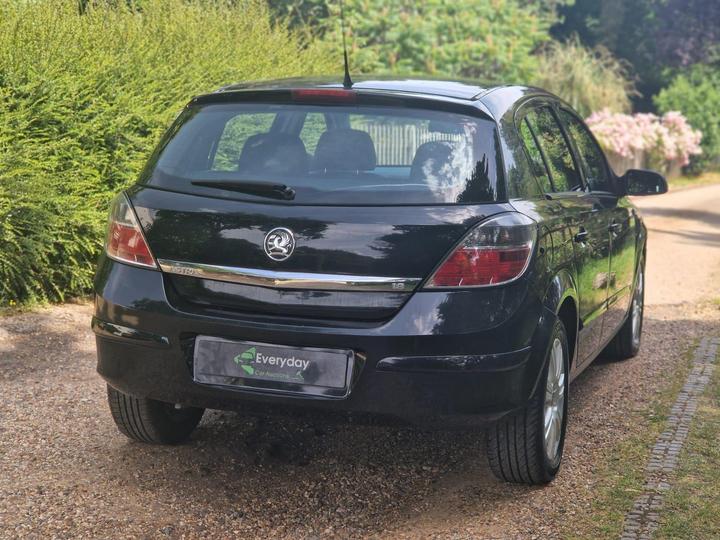 Vauxhall Astra - 1.8i 16v Design 5dr - New in stock and ready to go - Image 45