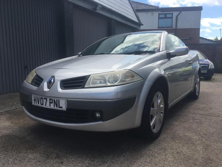 Cheap Renault Megane - 1.6 VVT Privilege 2dr - tapping engine PX BARGAIN READ for sale in St Helens, Merseyside