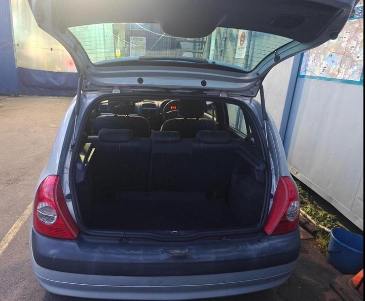 Renault Clio - 1.2 16v Dynamique 5dr - Sold as seen - Image 14