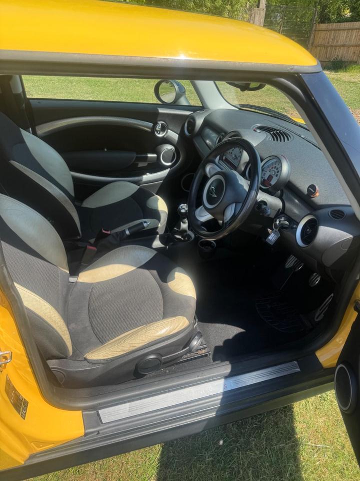 MINI Hatch - 1.6 Cooper S Euro 4 3dr - Image 6