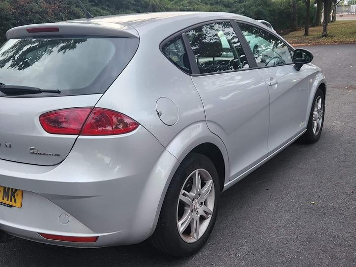 SEAT Leon - 1.6 TDI Ecomotive CR S Copa Euro 5 (s/s) 5dr - Open7Days-Nationwide Delivery - Image 4