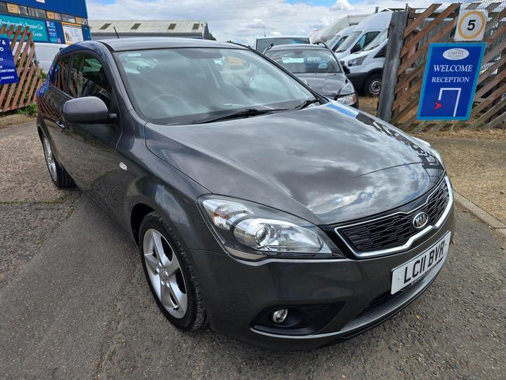Cheap Kia ProCeed - 1.6 CRDi 3 Euro 5 3dr - *P/X TO CLEAR DRIVES WELL;* for sale in Peterborough, Cambridgeshire
