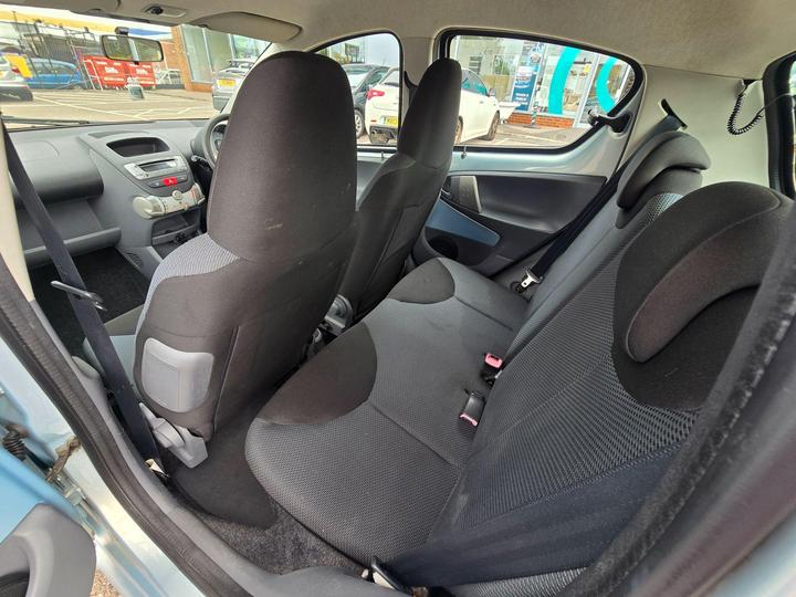 Toyota AYGO - 1.0 VVT-i + MultiMode Euro 4 5dr - 1 YEAR M.O.T/ULEZ COMPLAINT - Image 24