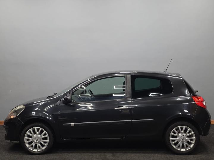 Renault Clio - 1.5 dCi Dynamique S 3dr - NEW ARRIVAL DELIVERY AVAILABLE - Image 7