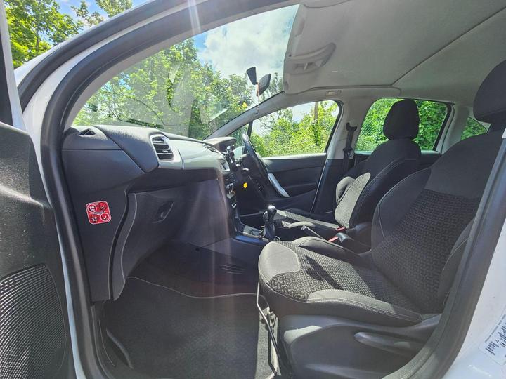Citroen C3 - 1.4i VTR+ Euro 5 5dr - LONG MOT|JUST SERVICED|ULEZ - Image 12