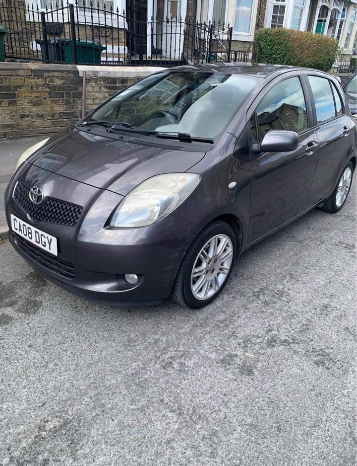 Toyota Yaris - 1.3 VVT-i SR 5dr - 12 Month MOT- Excellent runner - Image 2