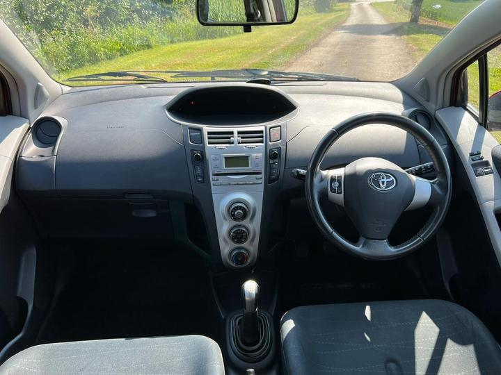 Toyota Yaris - 1.3 VVT-i TR 5dr - Runs and drives great - Image 14