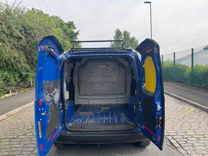 Fiat Fiorino - 1.3 JTD Multijet II Cargo SX Car Derived Van 3dr Diesel Manual (119 g/km, 75 bhp) - CHEAP +BIG SCREEN +PX TO CLEAR - Image 7