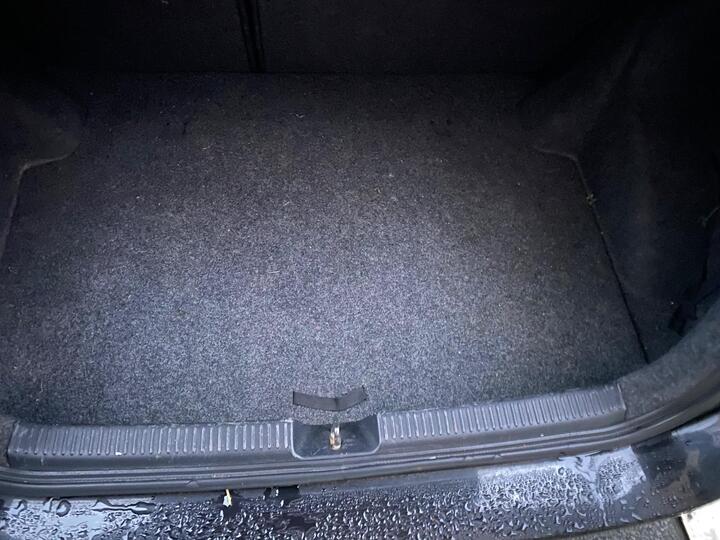 Toyota Corolla - 1.4 VVT-i T3 5dr - Image 6