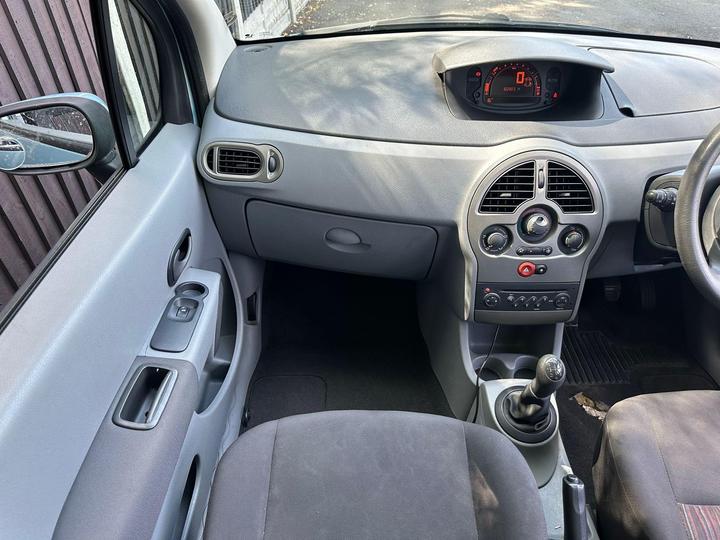 Renault Modus - 1.2 TCe 16v Expression 5dr - ULEZ-PANORAMIC ROOF-BUYNOW - Image 10