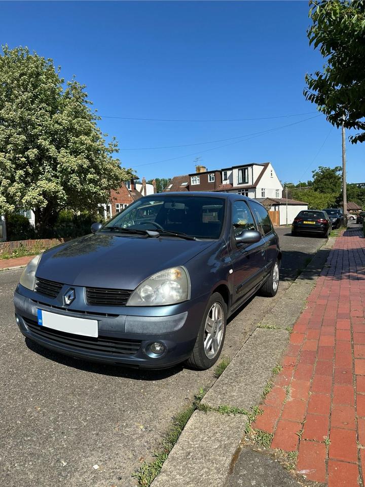 Cheap Renault Clio - 1.2 16v Extreme 4 3dr - ULEZ compliant! for sale in Thames Ditton, Surrey
