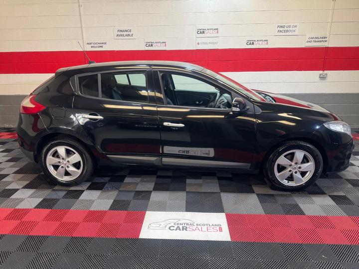 Renault Megane - 1.6 16V Dynamique TomTom Euro 5 5dr - Trade in to clear - Image 4