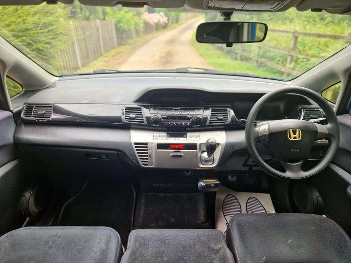Honda FR-V - 1.7 i-VTEC SE 5dr - New in stock and ready to go - Image 11