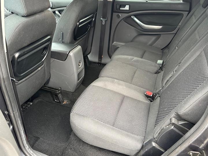 Ford C-Max - 1.8 16v Titanium 5dr - ULEZ COMPLIANT, PX WELCOME - Image 15