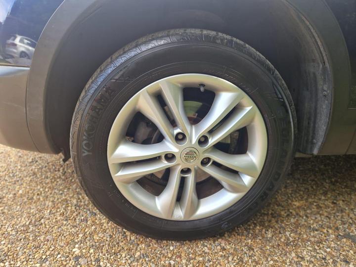 Nissan Qashqai - 1.5 dCi n-tec 2WD Euro 4 5dr - New in stock and ready to go - Image 15